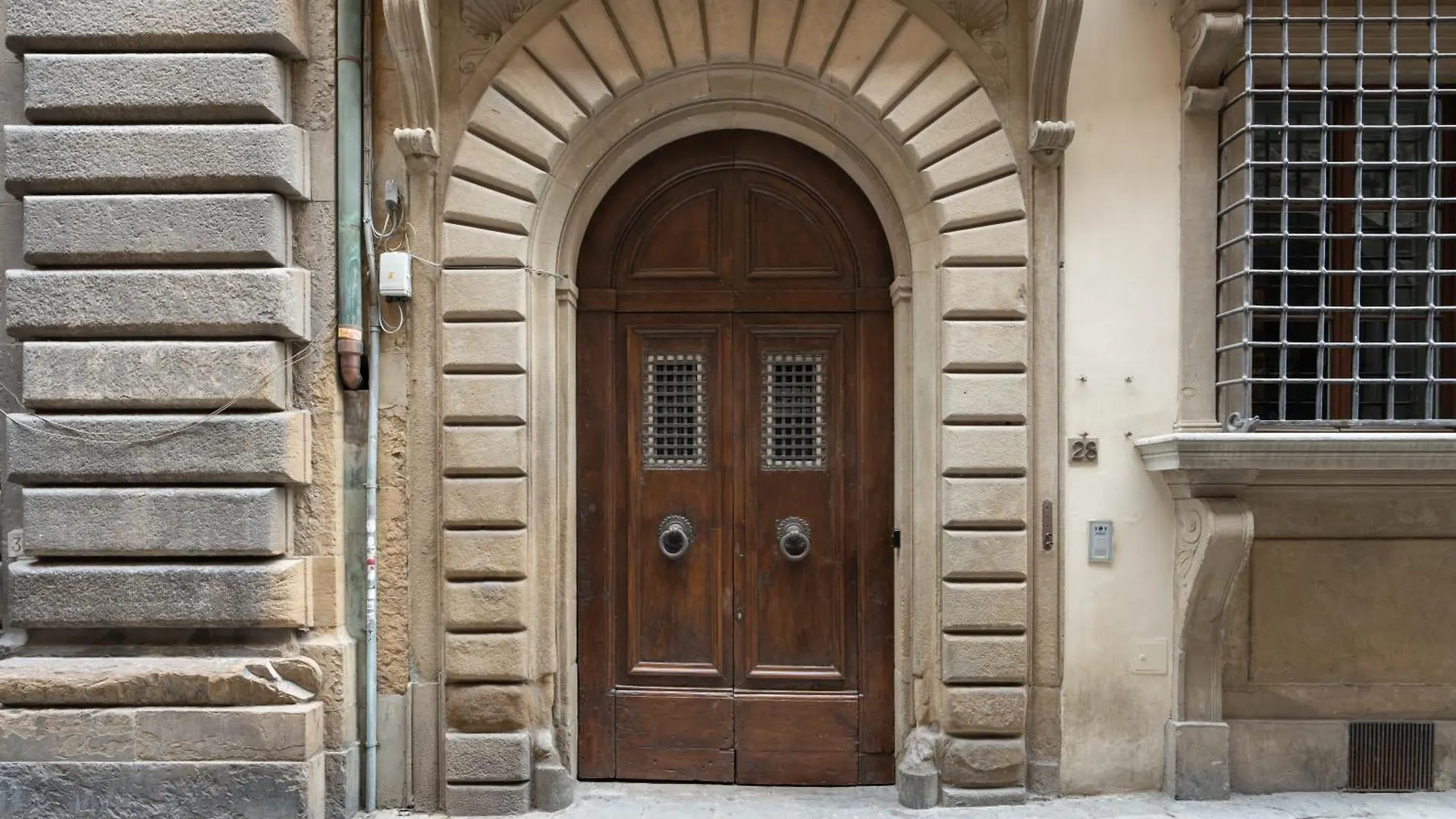 Pazzi Penthouse Luxury Apartment In Florence By Palazzo Vitali